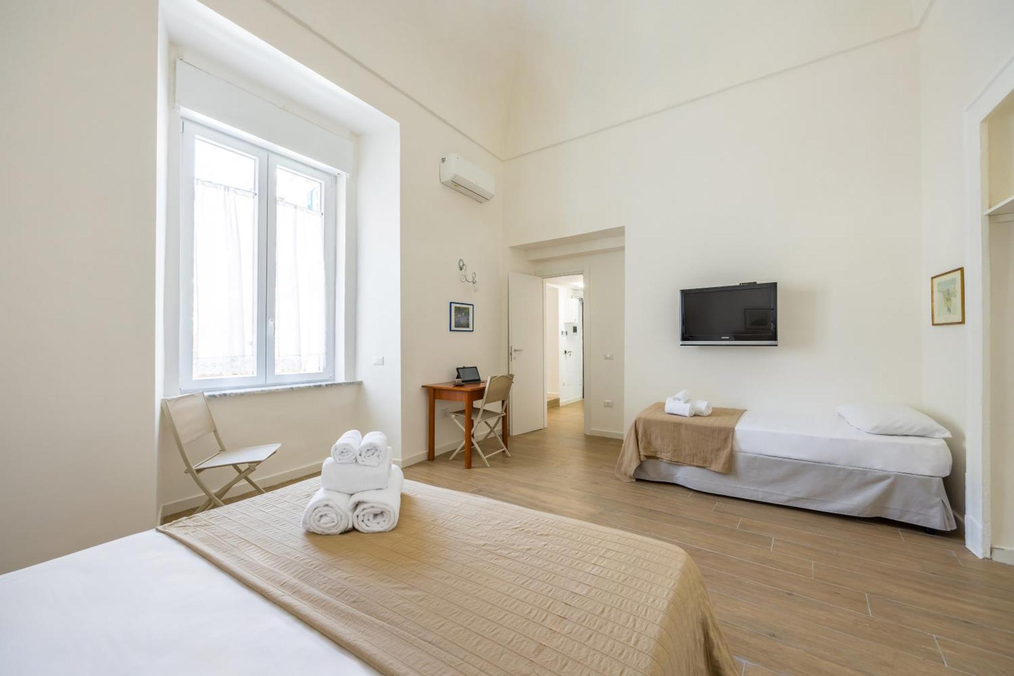 Terrazza Spaccanapoli By Napoliapartments * Naples